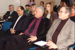 تشریح برنامه درسی زبان فارسی برای مسئولان ارشد صربستان